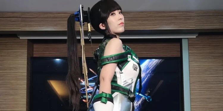 Cosplayer Larissa Rochefort Ramai Dibahas Lagi! Postingan Lama 2024 Viral Kembali, Netizen Soroti Penampilan Tanpa Filter Korban Timpa Gambar