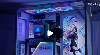 Konten Kreator Asal China Viral Setelah Berhasil Membuat PC Raksasa Sebesar Kamar