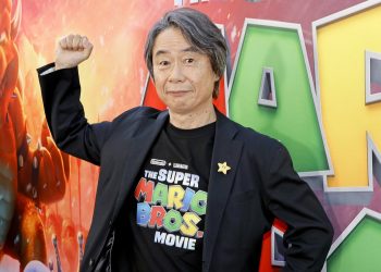 Foto Shigeru Miyamoto, desainer game Nintendo penerima Order of Culture